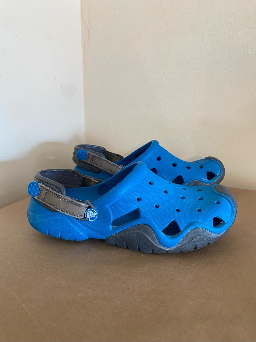 Crocs Swiftwater Clog Size 10 Men's blue/ gray Shoes adjustable strap water